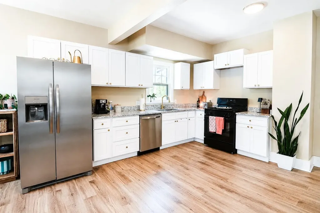 3049 S Old Lawrence Road Wichita KS 67217