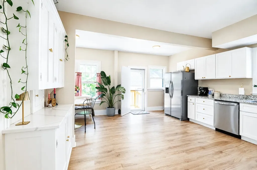 3049 S Old Lawrence Road Wichita KS 67217
