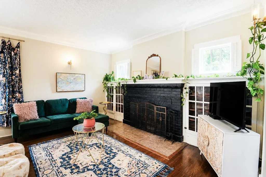 3049 S Old Lawrence Road Wichita KS 67217