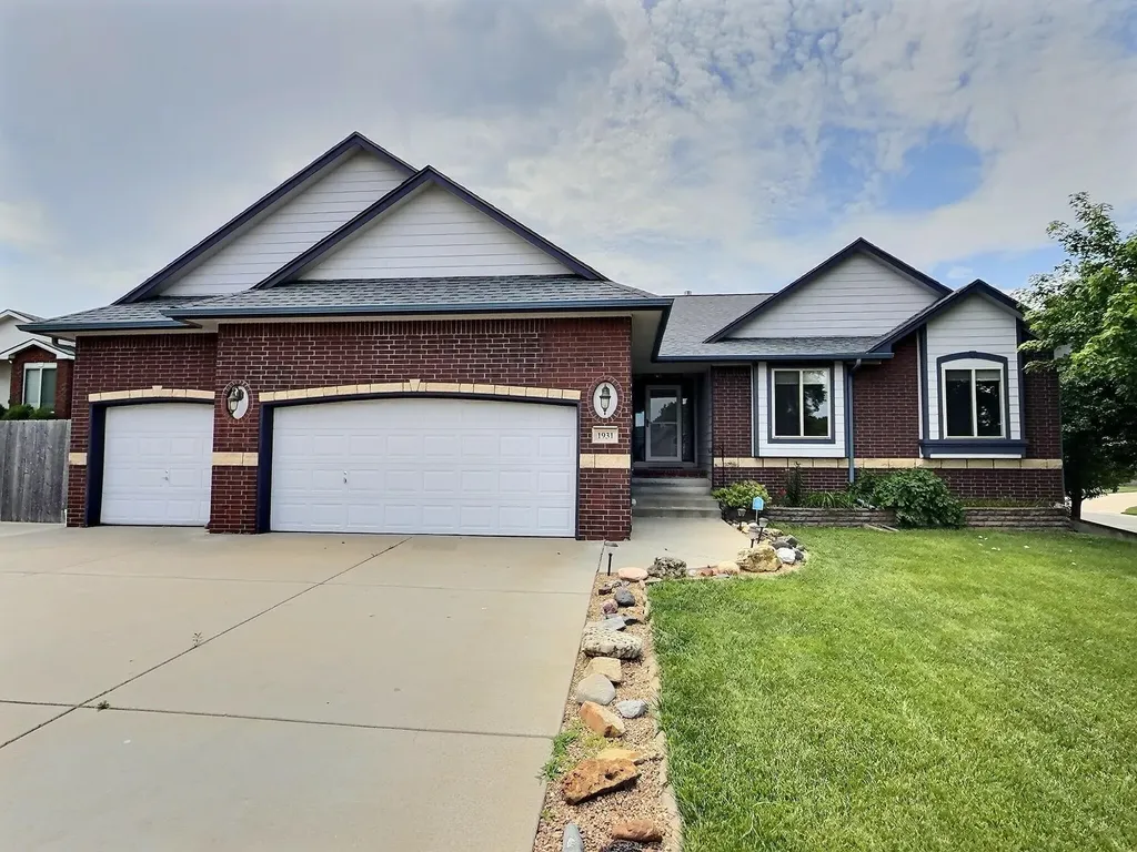 1931 E Wyndham Road Park City KS 67219