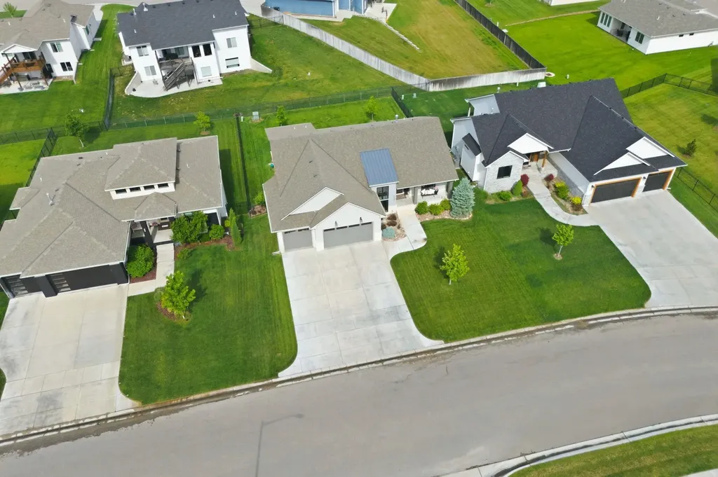 2821 N Bracken Street Wichita KS 67226