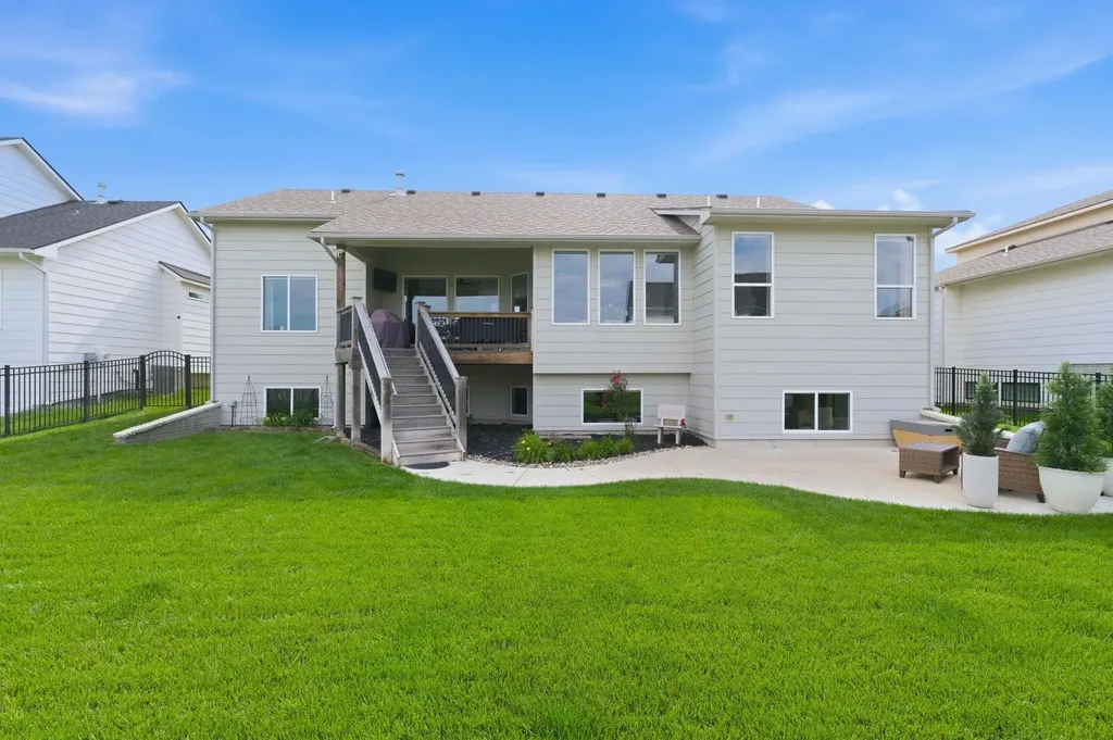 2821 N Bracken Street Wichita KS 67226
