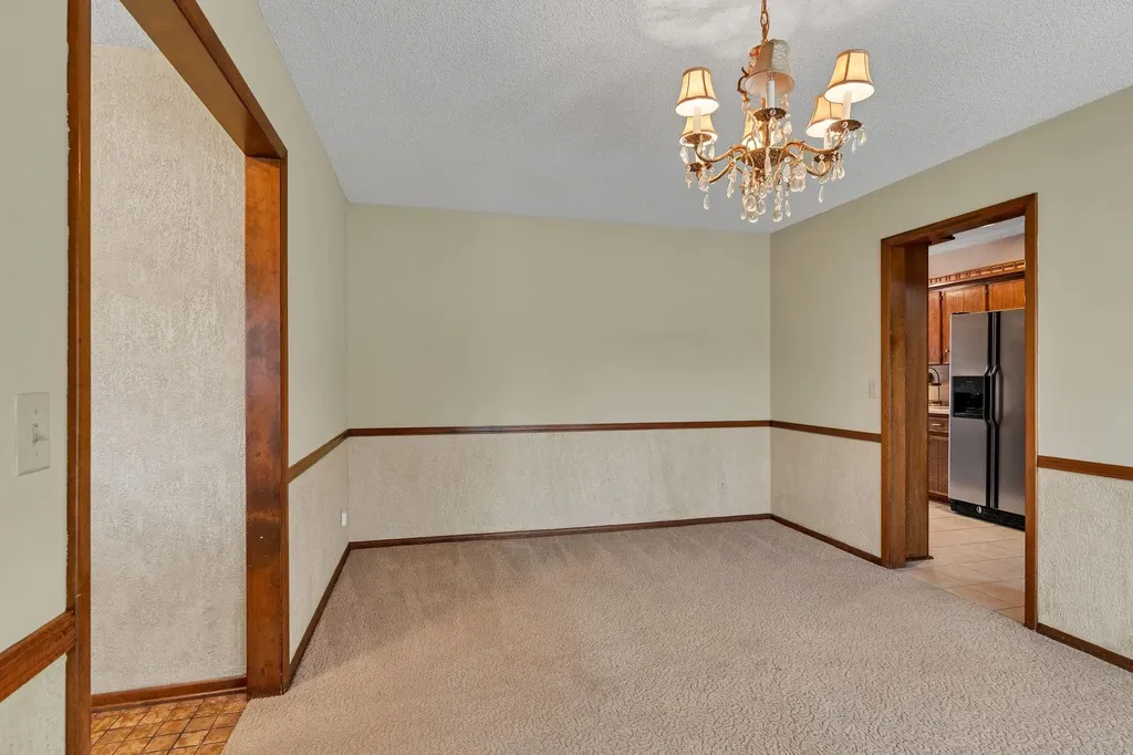 1557 N Caddy Lane Wichita KS 67212-1235