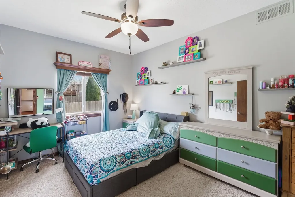 1019 E Hawthorne Court Derby KS 67037-3449