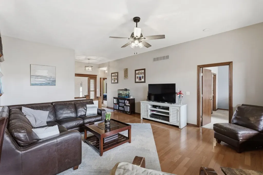 1019 E Hawthorne Court Derby KS 67037-3449