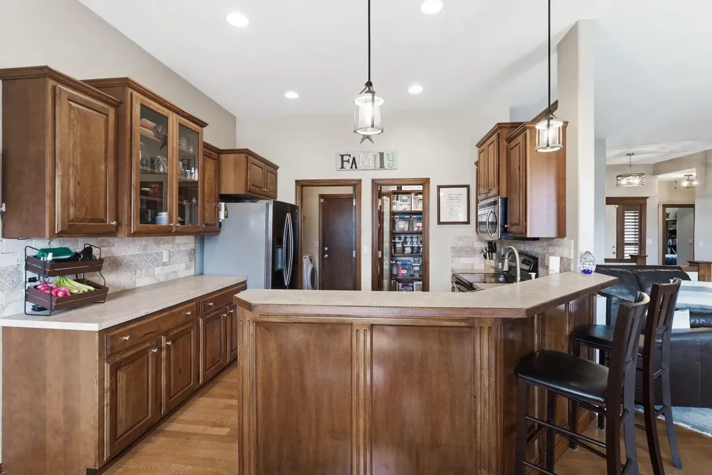 1019 E Hawthorne Court Derby KS 67037-3449