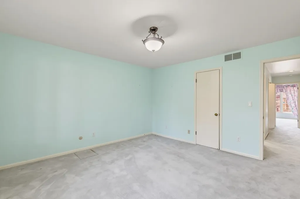 640 N Rock Road Wichita KS 67206