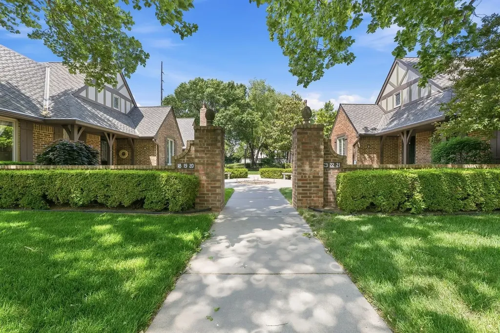 640 N Rock Road Wichita KS 67206