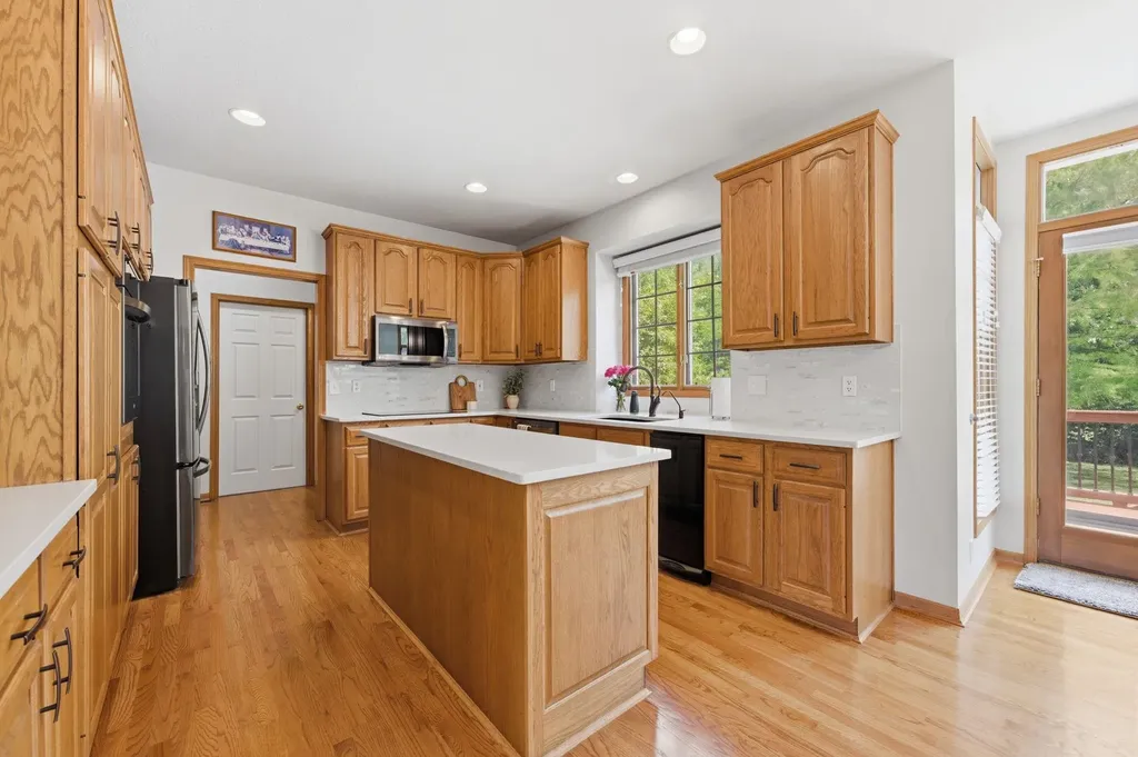 1025 N Woodridge Court Wichita KS 67206