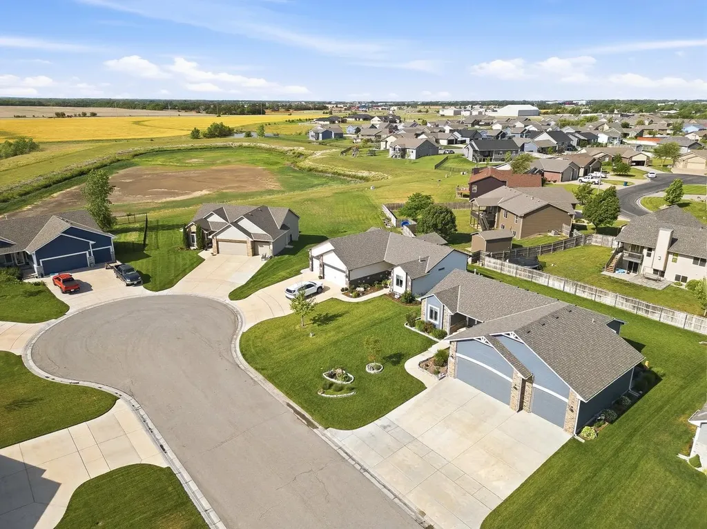 2509 E Dory Court Goddard KS 67052