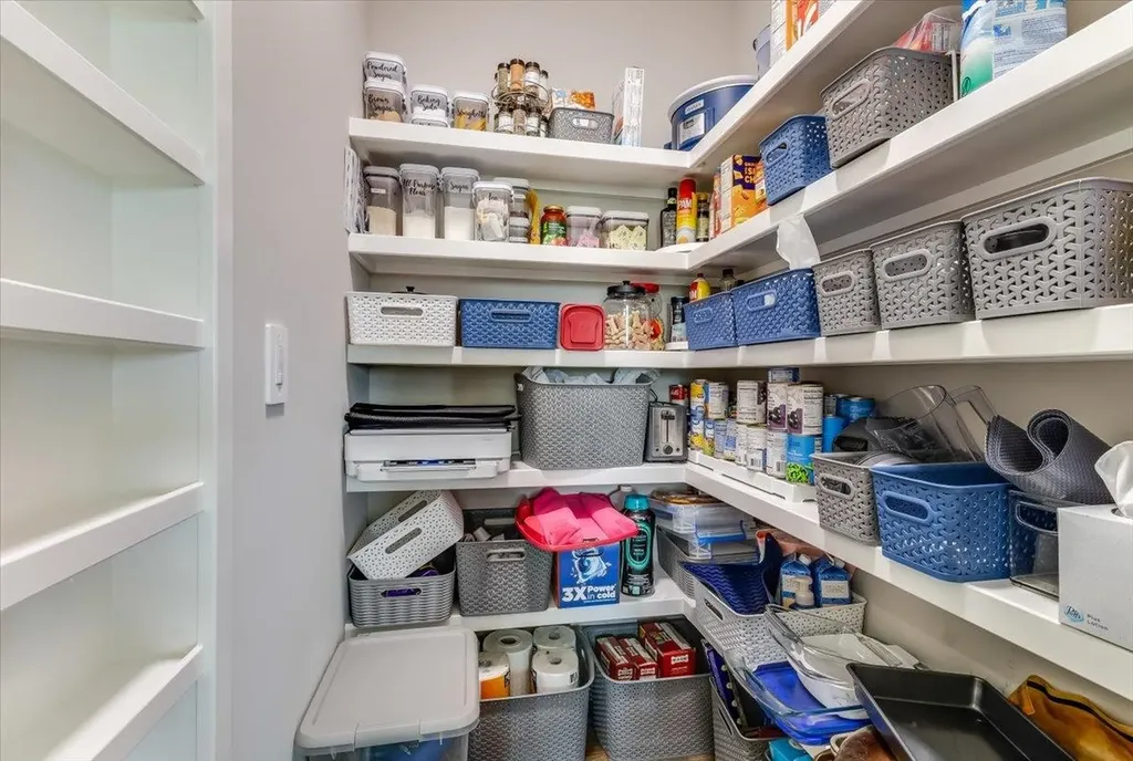 10913 W Cedar Lane Maize KS 67101