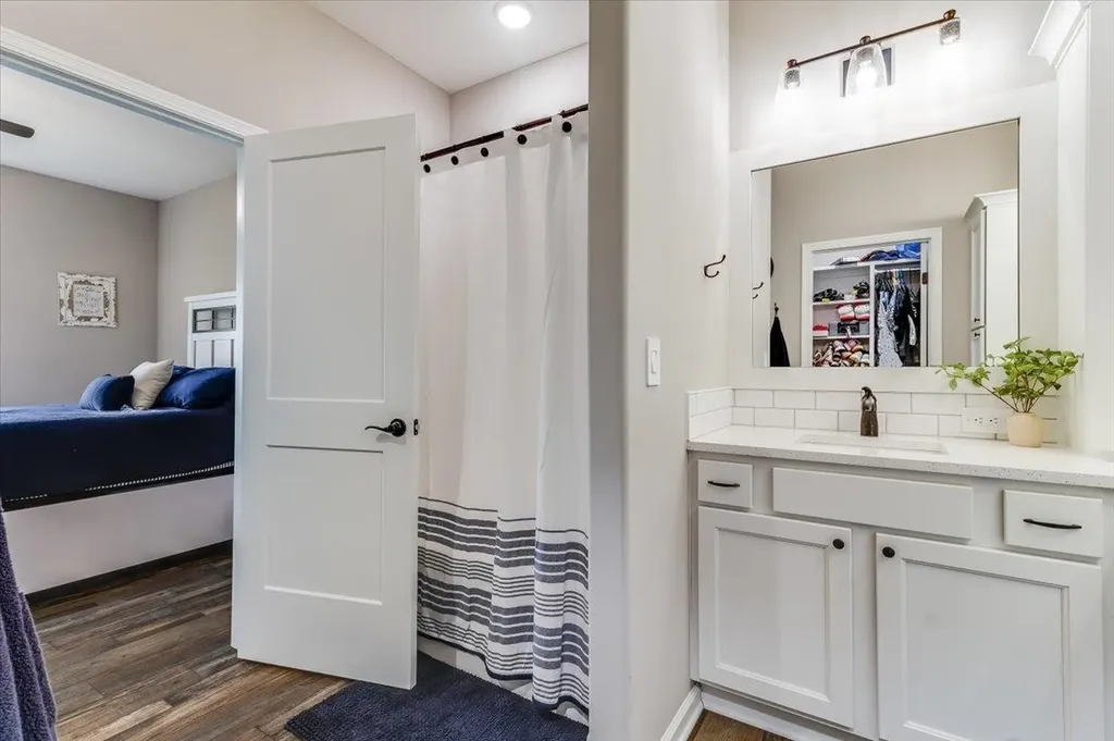 10913 W Cedar Lane Maize KS 67101