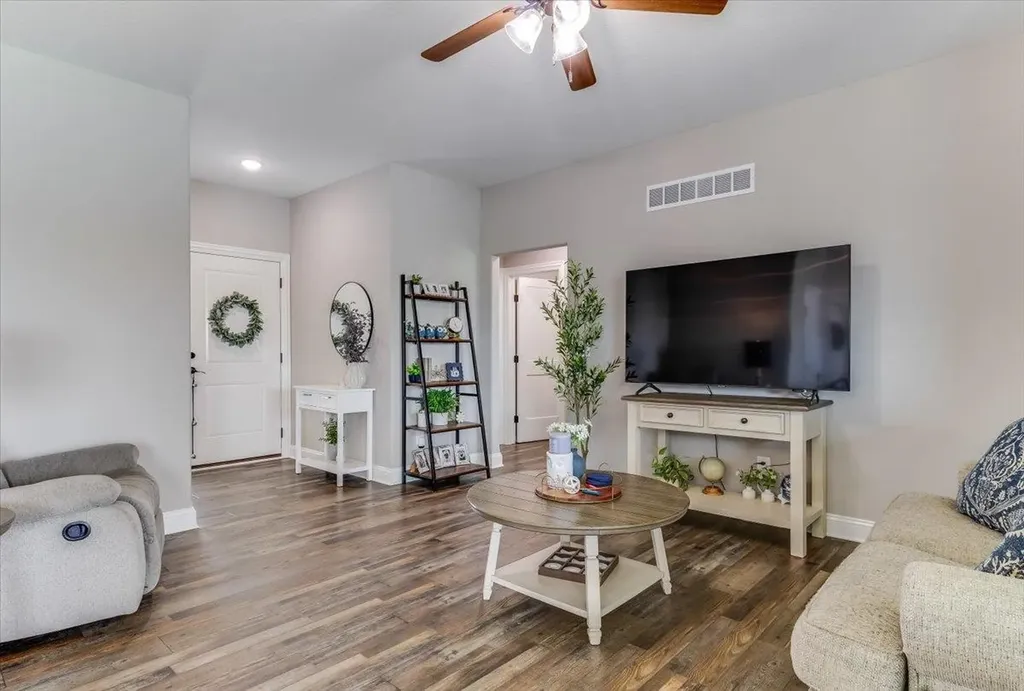 10913 W Cedar Lane Maize KS 67101
