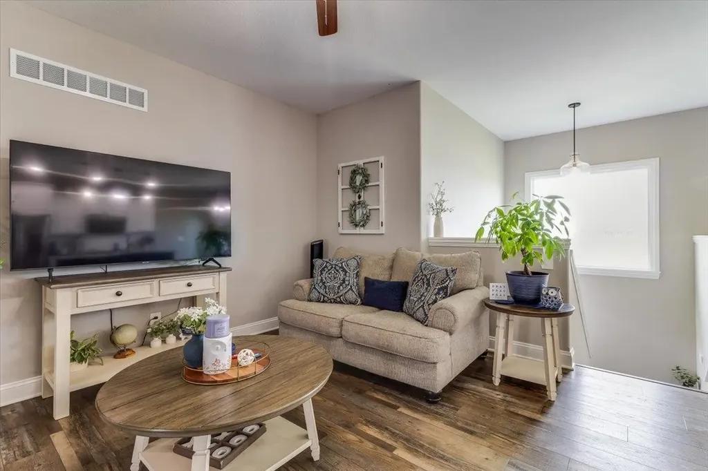 10913 W Cedar Lane Maize KS 67101