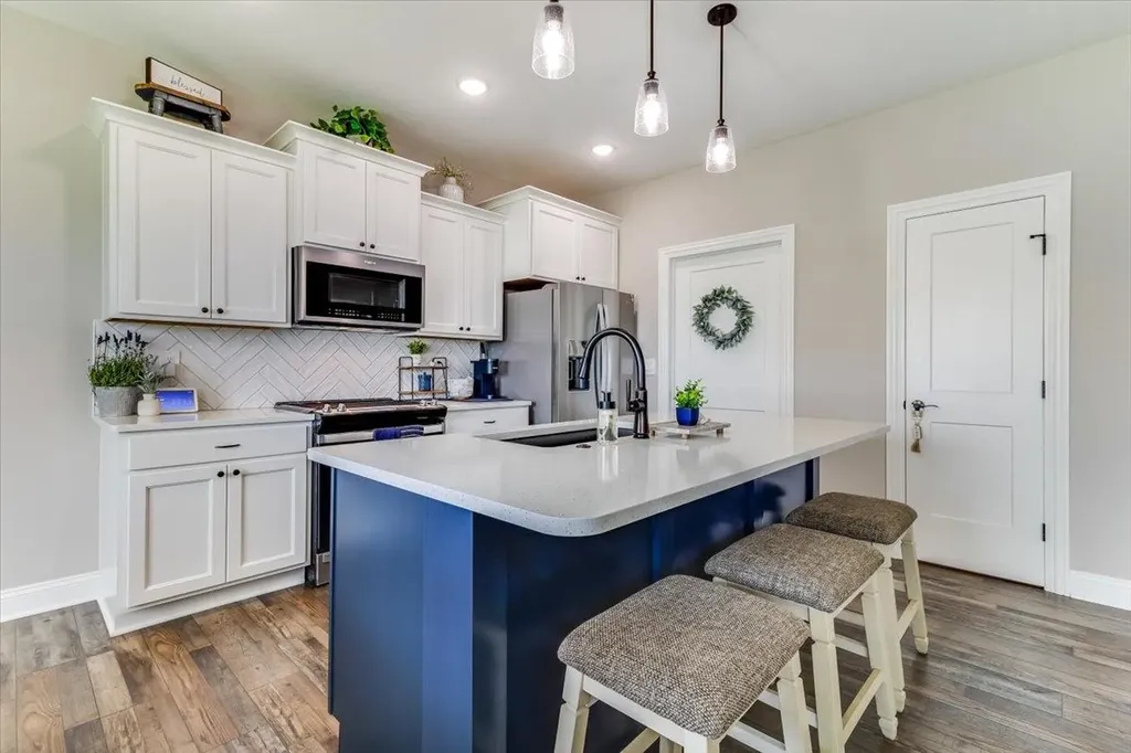 10913 W Cedar Lane Maize KS 67101