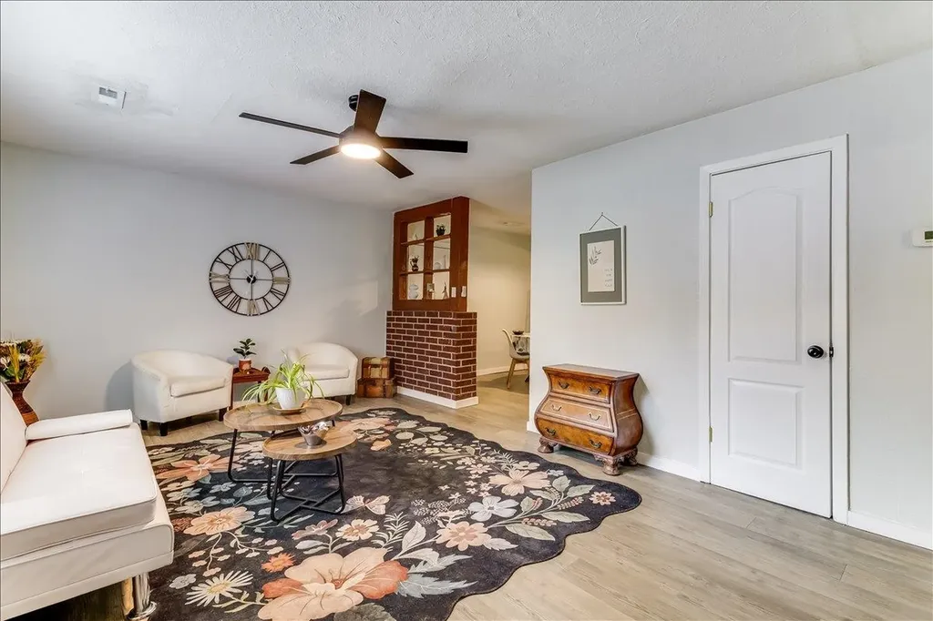 3212 E Fairhaven Drive Wichita KS 67216