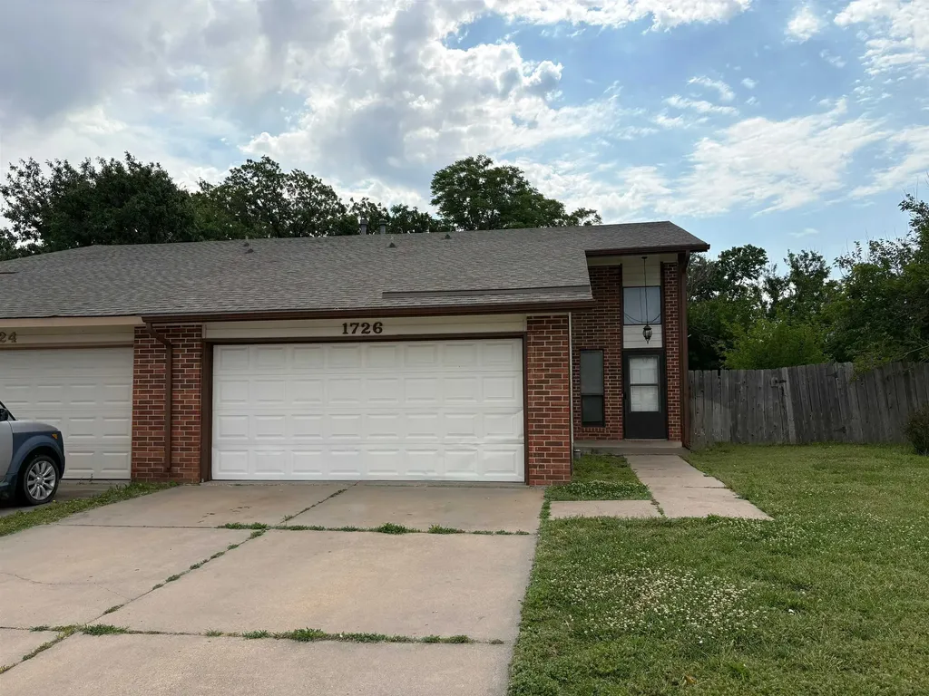 1726 S Beech Court Wichita KS 67207
