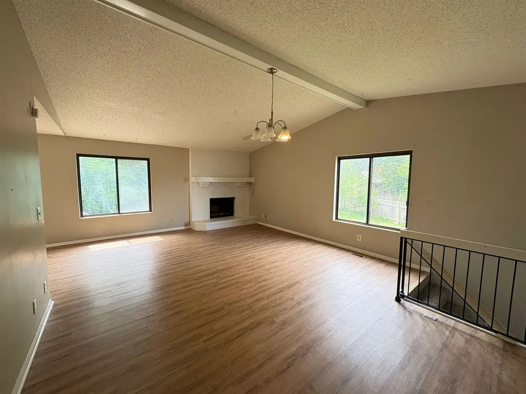 1726 S Beech Court Wichita KS 67207