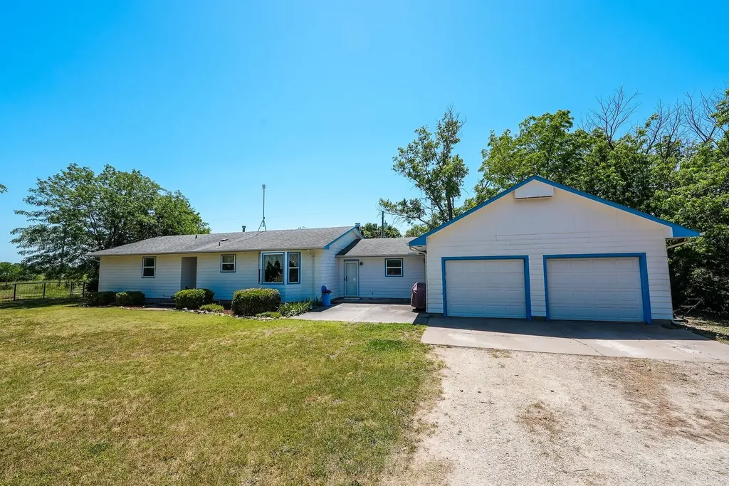 14676 SW Ohio Street Road Augusta KS 67010