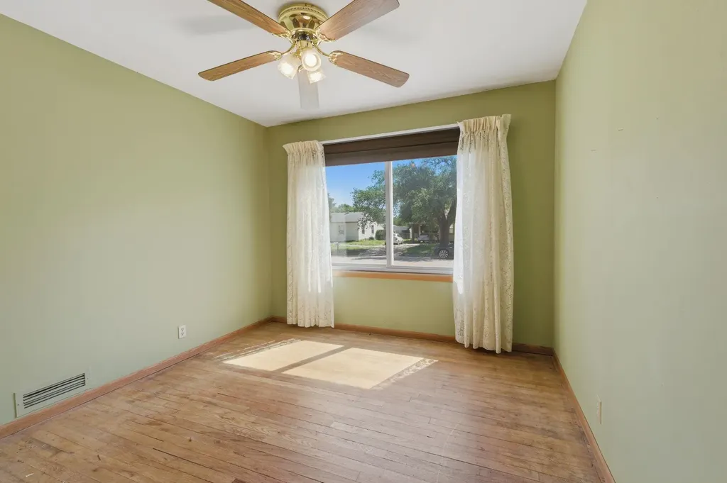 743 N Bebe Street Wichita KS 67212