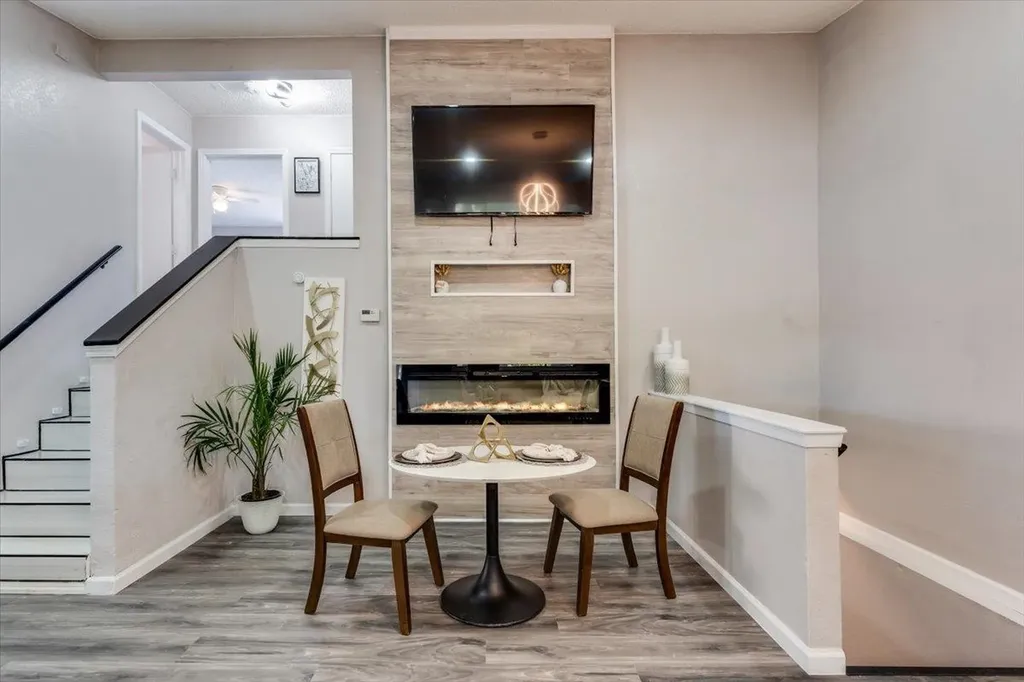 2902 W Maxwell Wichita KS 67217