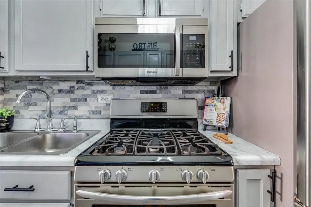 2902 W Maxwell Wichita KS 67217