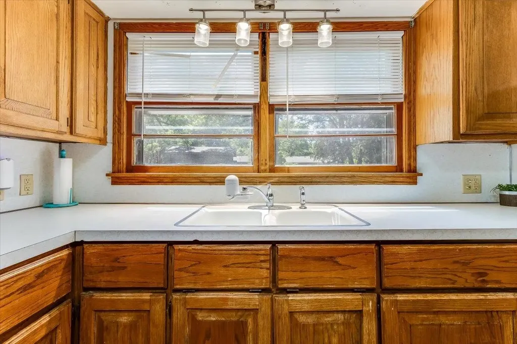 317 S Stearns Haysville KS 67060