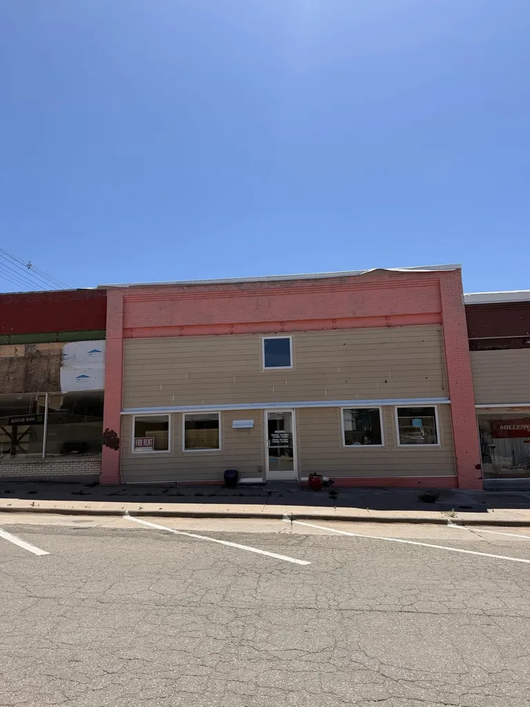 13 W Main Herington KS 67449