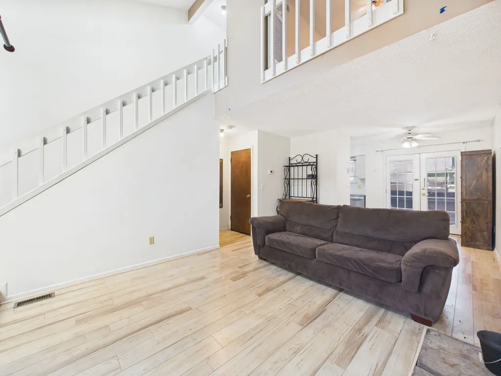 1530 N Smith Circle Wichita KS 67212