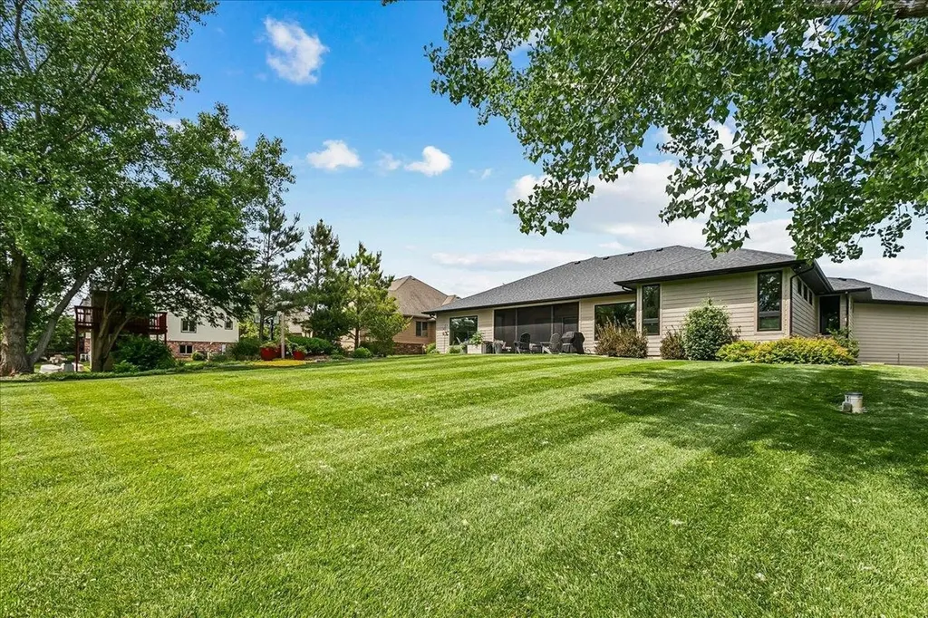 4046 N Stone Barn Street Maize KS 67101