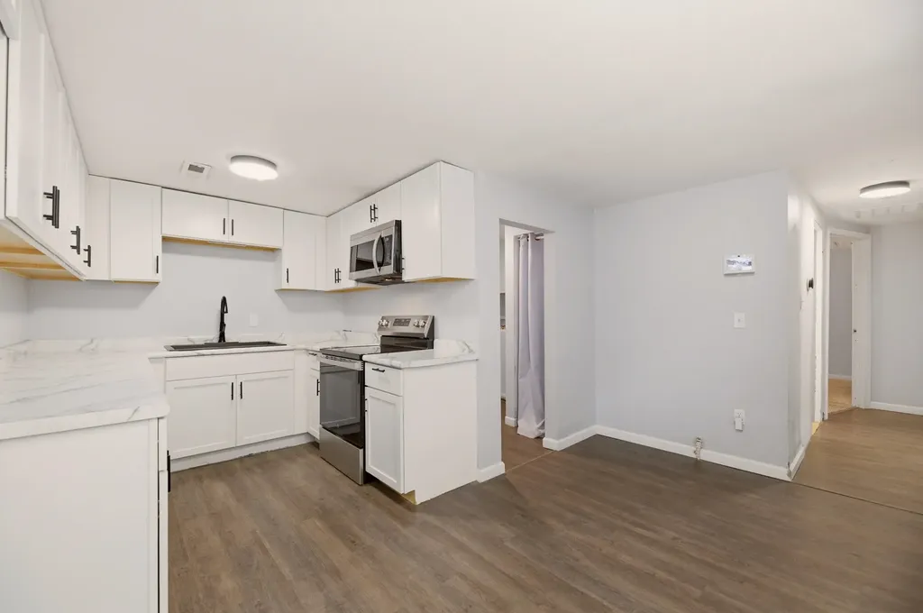 1832 S Bonn Wichita KS 67213
