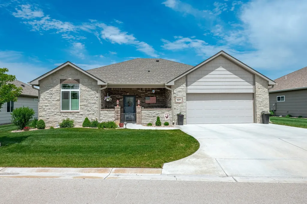 3673 N Lakeway Court Wichita KS 67205