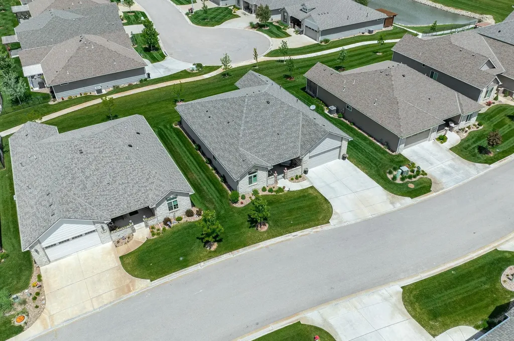 3673 N Lakeway Court Wichita KS 67205