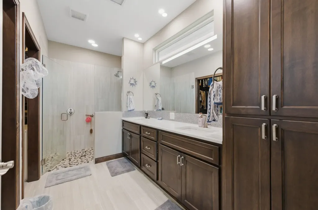 3673 N Lakeway Court Wichita KS 67205