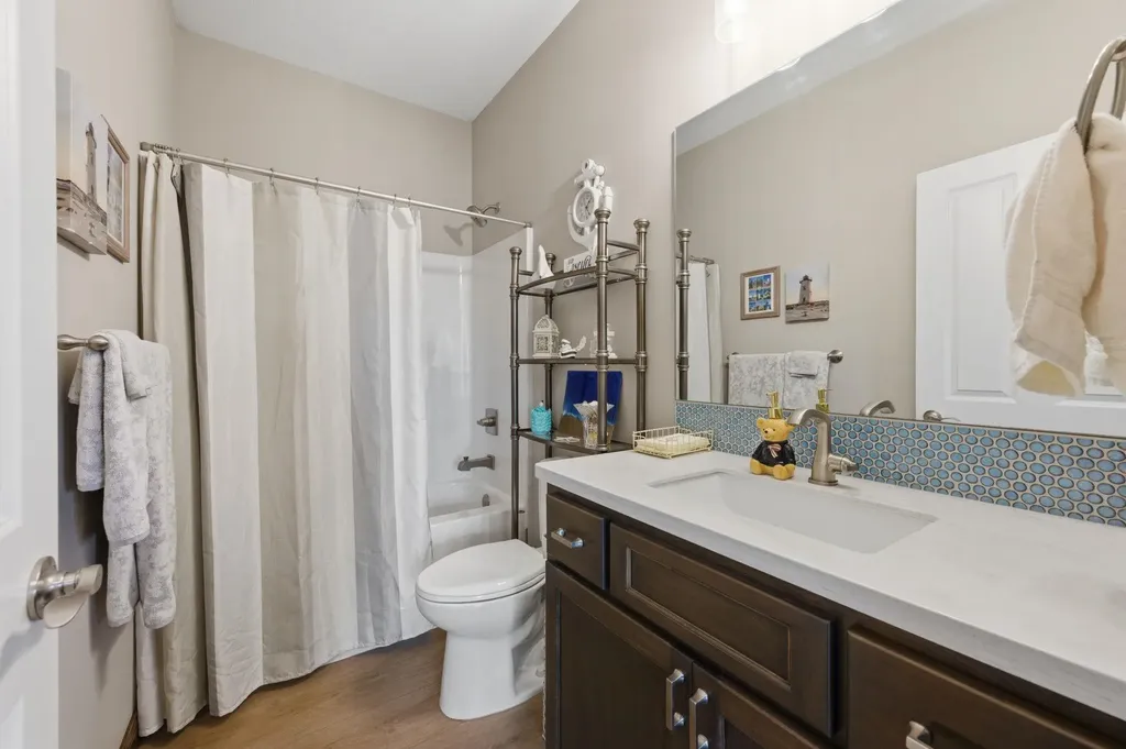 3673 N Lakeway Court Wichita KS 67205