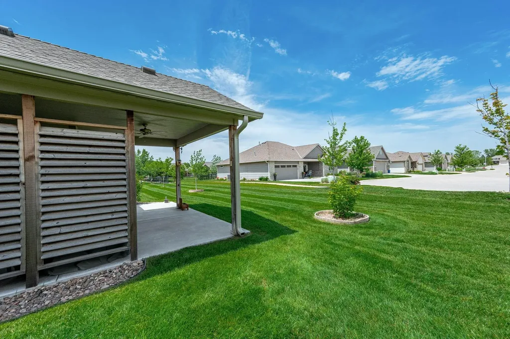 3673 N Lakeway Court Wichita KS 67205
