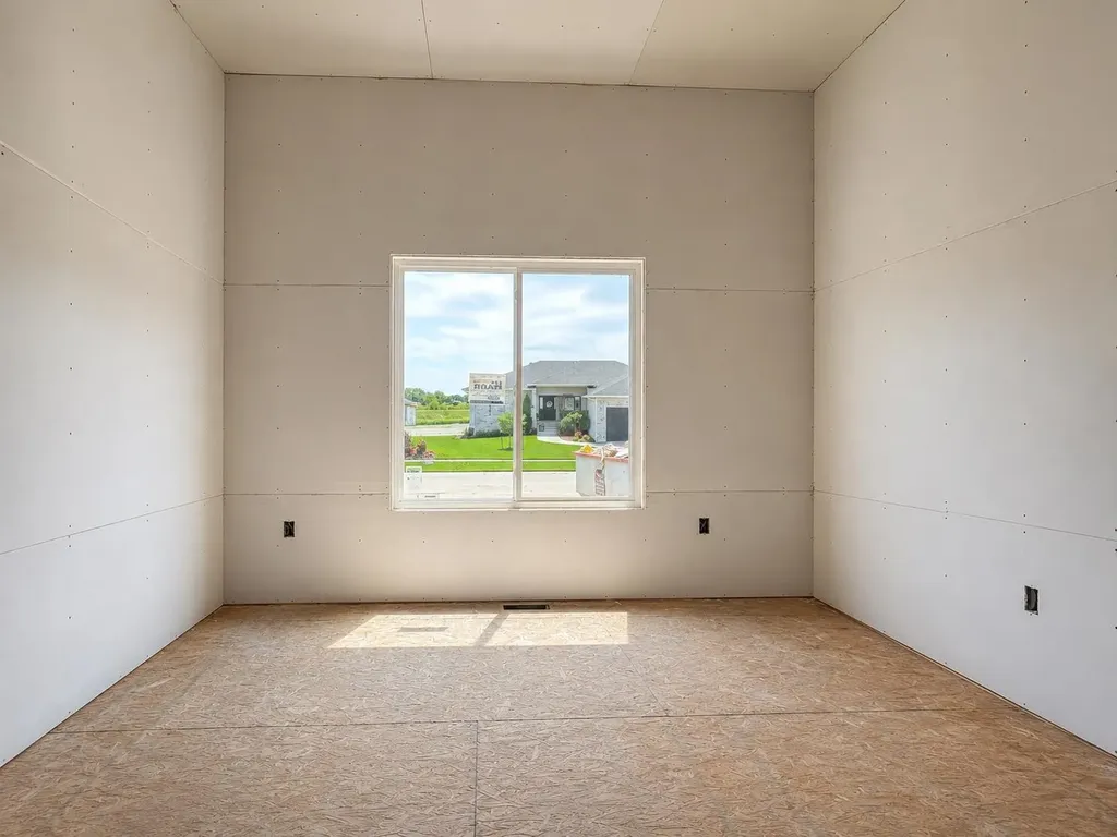 5754 N Edwards Street Wichita KS 67204
