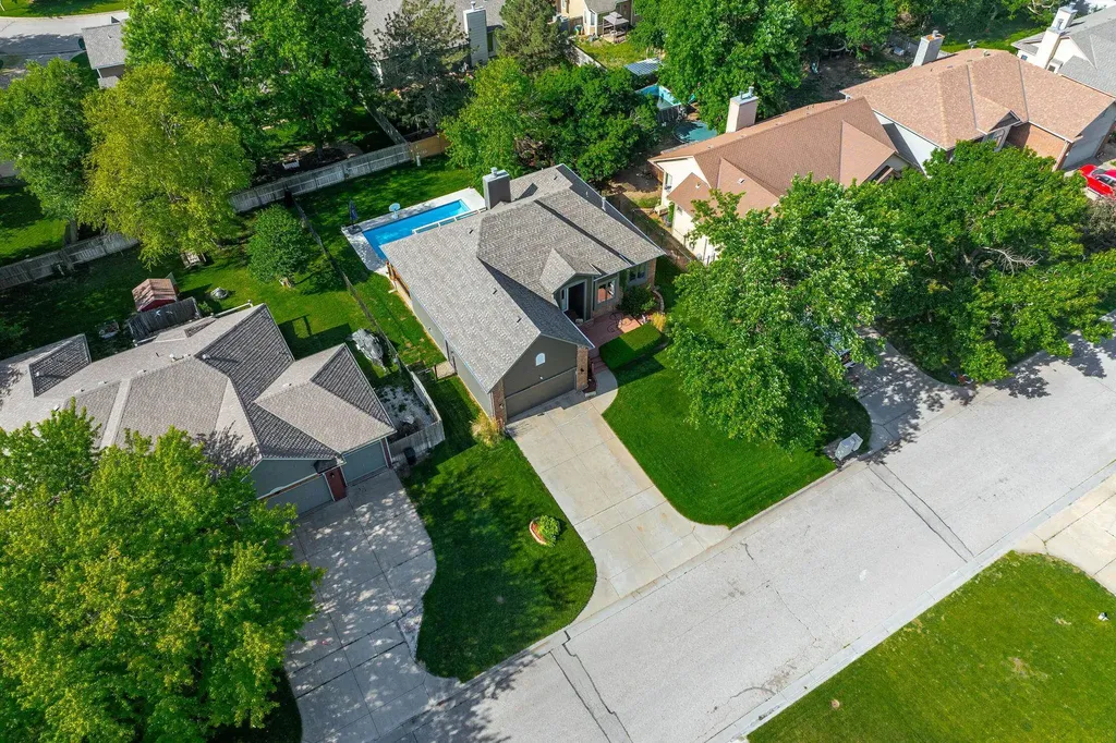 9711 W Bella Vista Wichita KS 67212