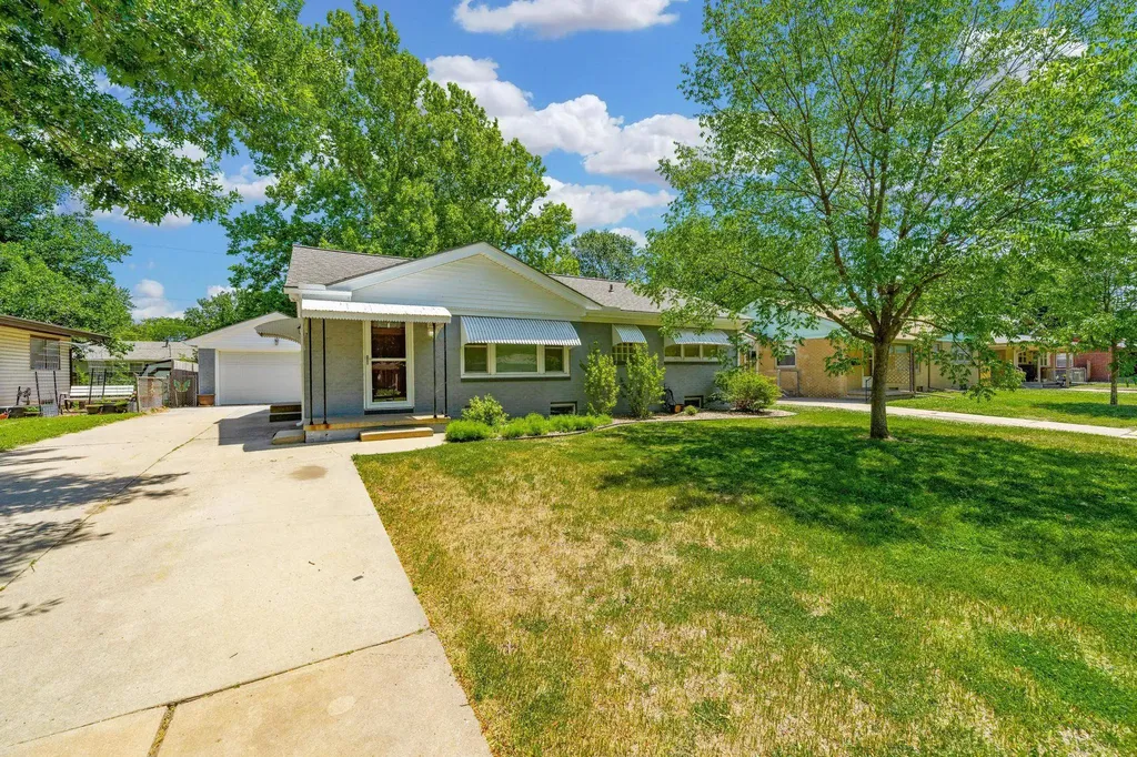 1932 N Sheridan Street Wichita KS 67203