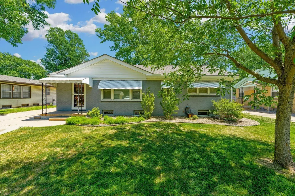 1932 N Sheridan Street Wichita KS 67203