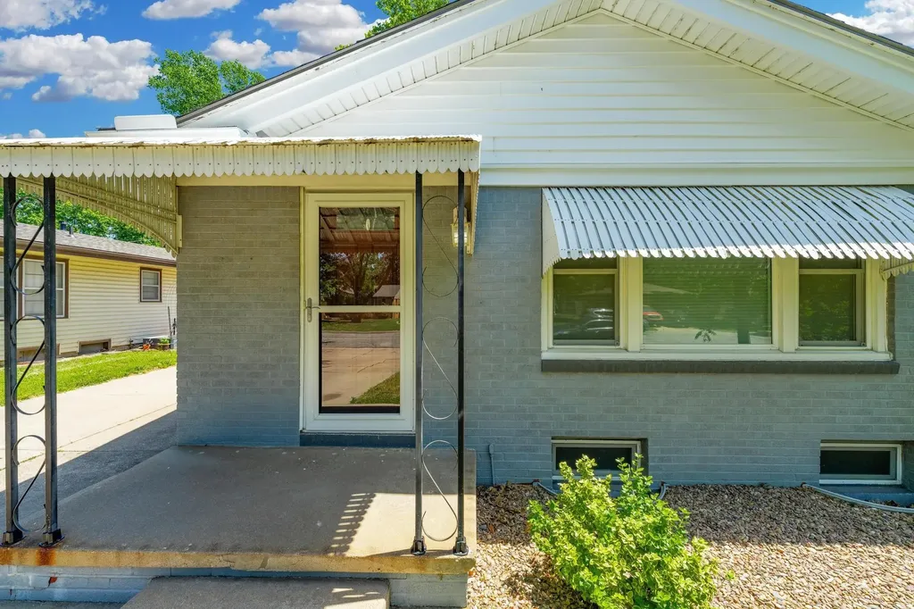 1932 N Sheridan Street Wichita KS 67203