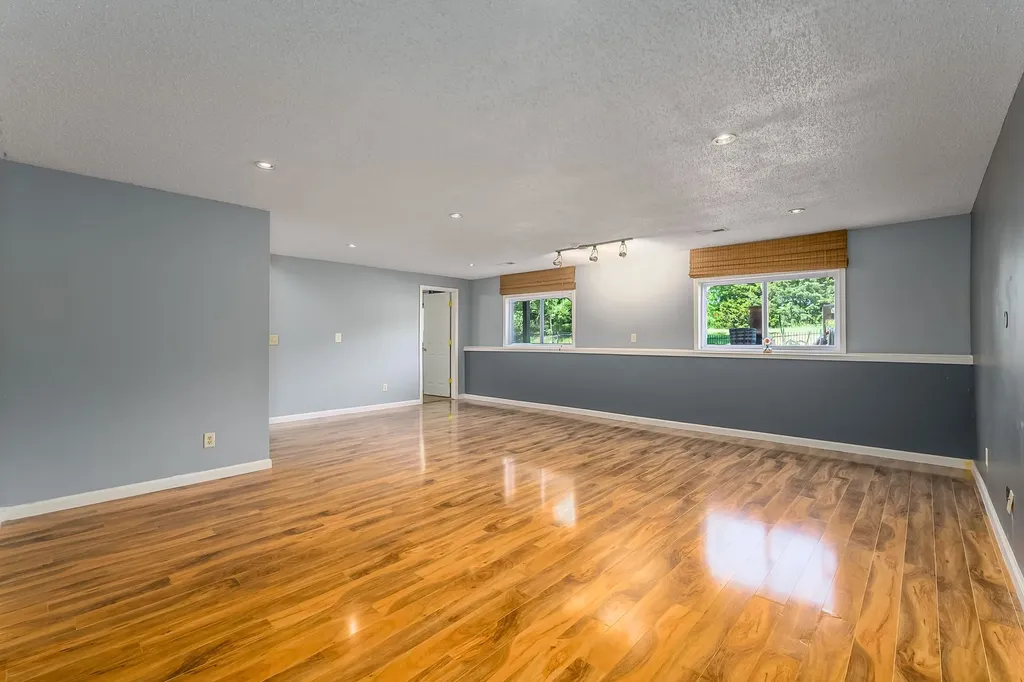 830 N Bracken Circle Wichita KS 67206