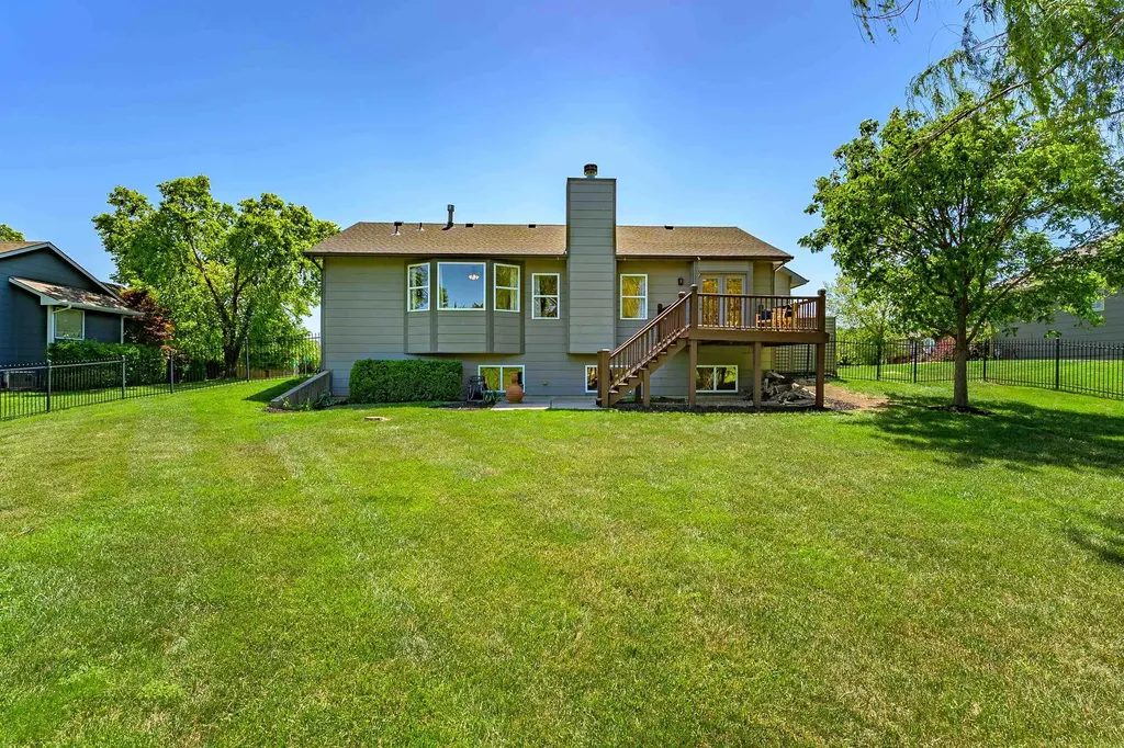830 N Bracken Circle Wichita KS 67206