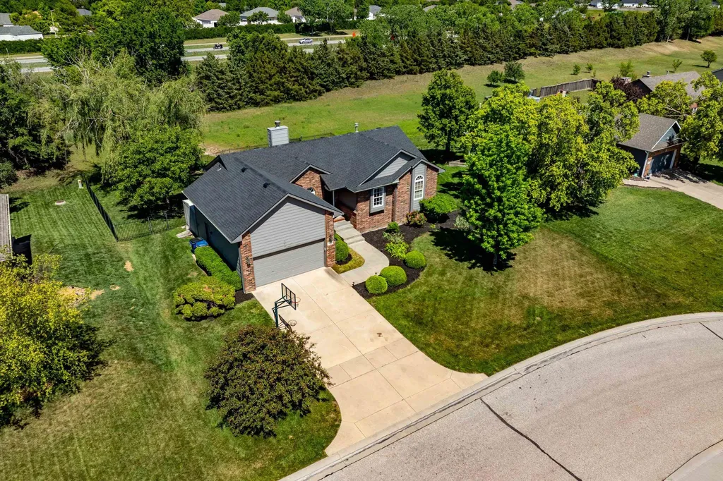 830 N Bracken Circle Wichita KS 67206