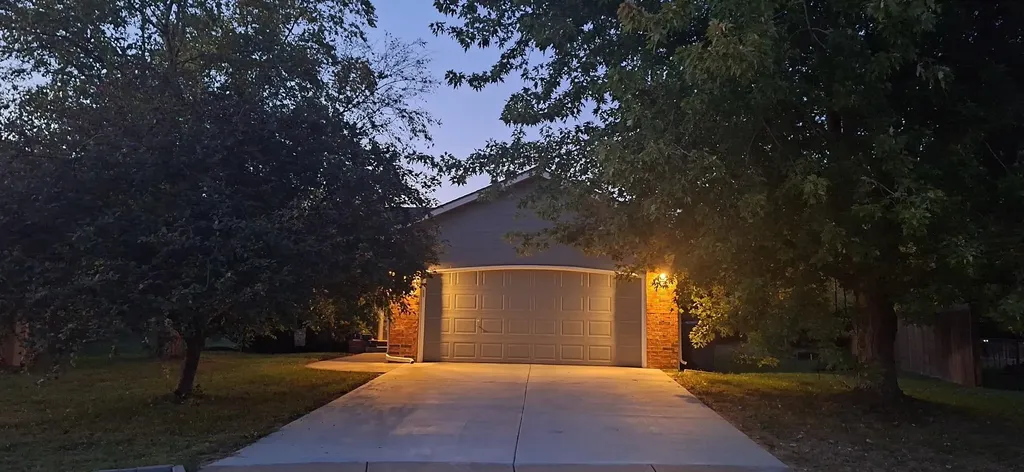 1731 N Juniper Court Andover KS 67002