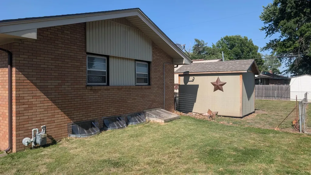 626 N Friend Street Belle Plaine KS 67013