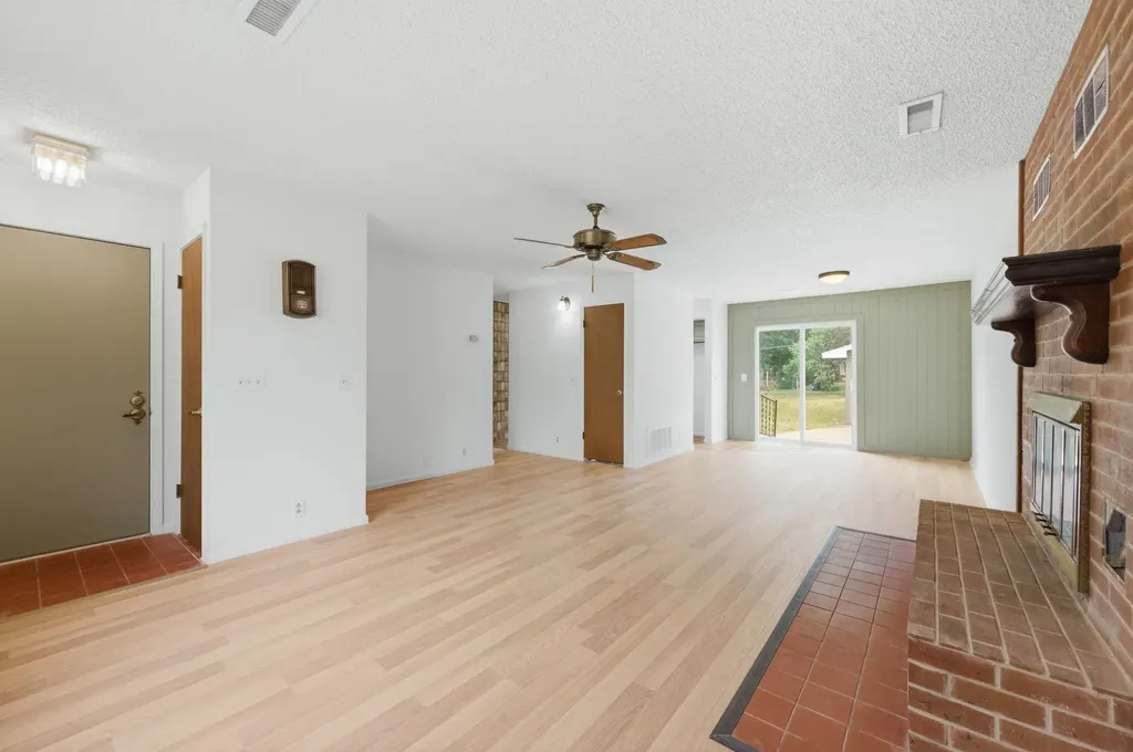 319 N Magnolia Attica KS 67009