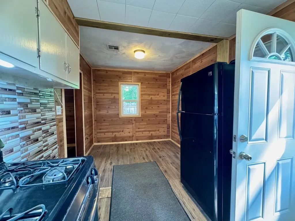 617 N Washington Street Belle Plaine KS 67013