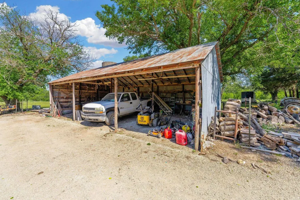 5487 SW Shumway El Dorado KS 67042