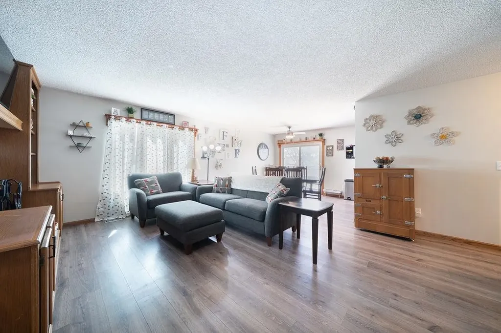601 E Dover Drive Valley Center KS 67147